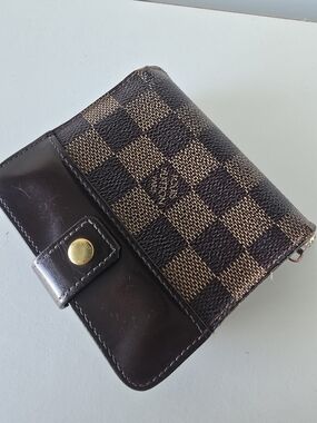 Louis Vuitton Damier Ebene Compact Zippy Wallet